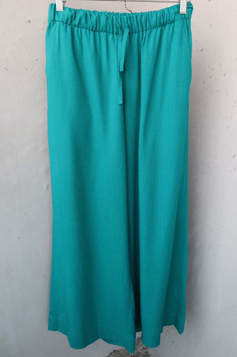 بنطال لينين نسائي 